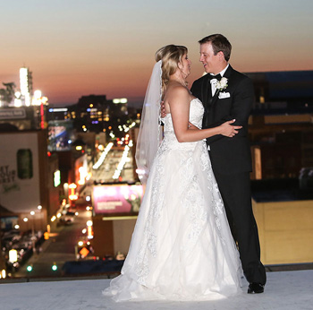 Wedding Photographer in Walled Lake Michigan